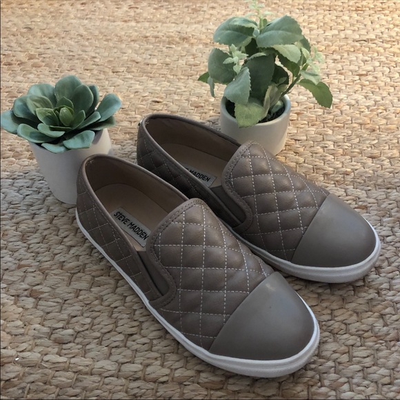 Steve Madden brown shoes - Picture 2 of 3